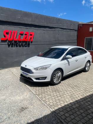 FORD FOCUS 2.0 TITANIUM PLUS 16V FLEX 4P POWERSHIFT FORD FOCUS 2.0 TITANIUM PLUS 16V FLEX 4P POWERSHIFT